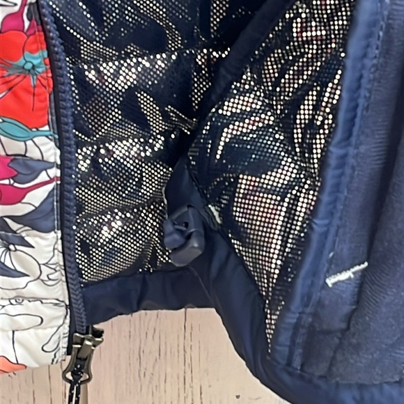 Columbia Insulated Thermal Floral Print Vest Size 1X - Picture 8 of 9